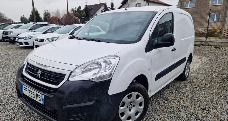 Peugeot Partner cena 41900 przebieg: 20000, rok produkcji 2019 z Sulechów małe 172
